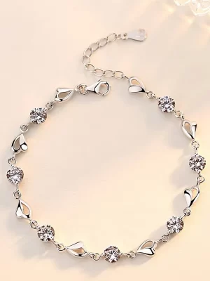 Love's Glisten Heart Bracelet